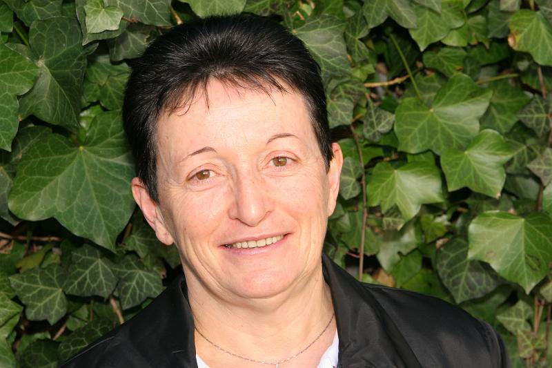 ListeRTeulade001-20.jpg - Annie Régnier, institutrice; monitrice d'un club de gym féminin.